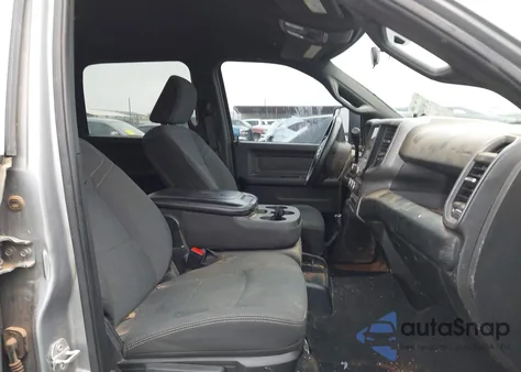 2023 Ram 2500 Tradesman 4X4 6'4 Box z USA, uszkodzony, nr VIN 3C6UR5CL4PG636153